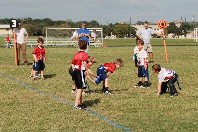 2012/10(0CT)/IAN FOOTBALL/640x480_2012-10-20 50 Ian Football.jpg